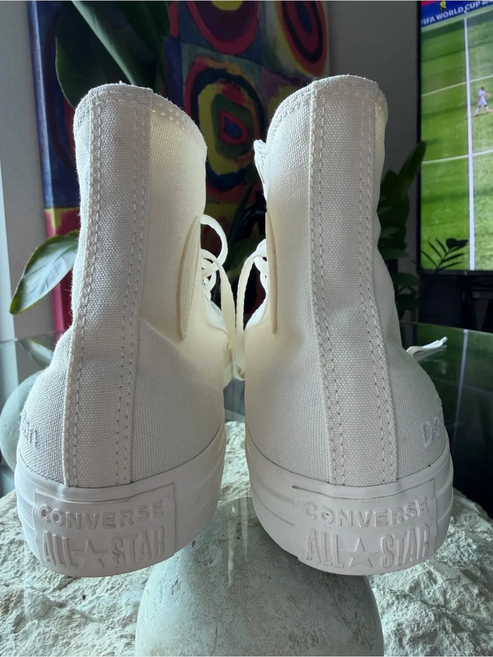 Converse By You Chuck Taylor High Top Dog Person Unisex Sneakers NWOT M11.5W13.5 - Picture 7 of 16